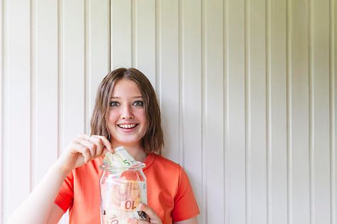 Bundestag berät über Frühstartrente mit zehn Euro pro Kind