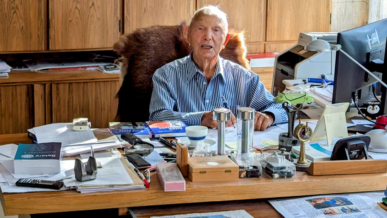 Mit 101 Jahren: Unternehmer Joachim Hess arbeitet weiter an jedem Werktag