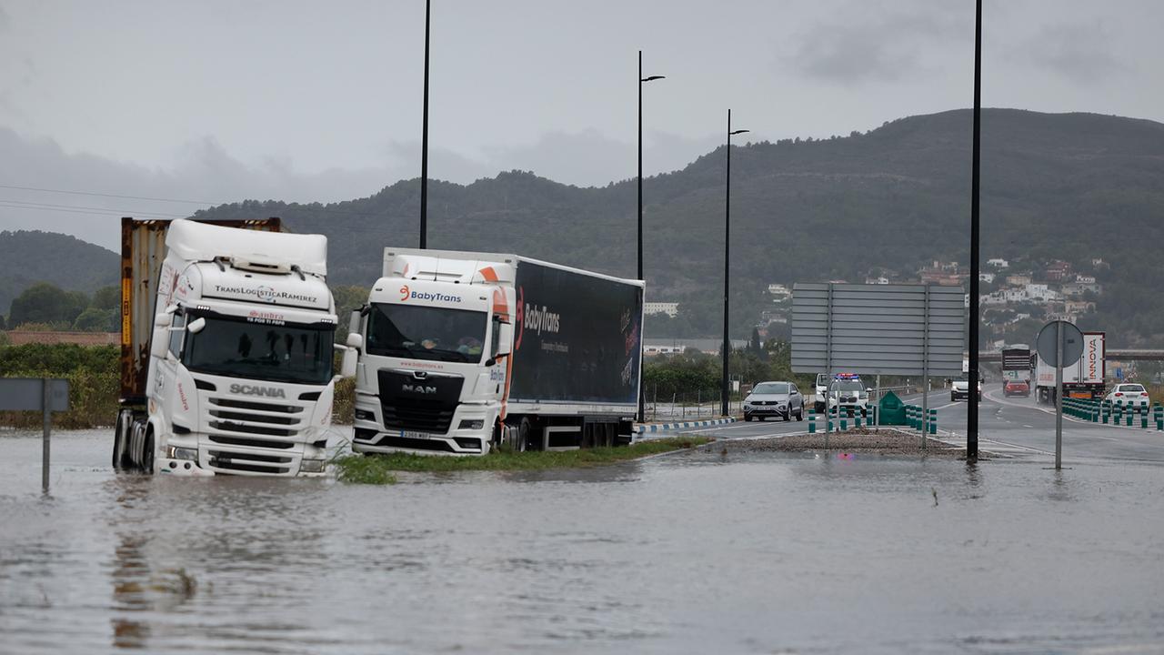 Unwetter in Spanien: Vier Tote und schwere Überschwemmungen