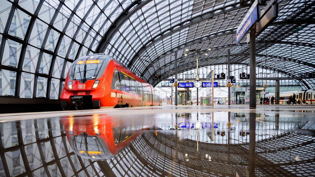 Verkehrsminister vertagen Entscheidung über günstigeres Nahverkehrsticket